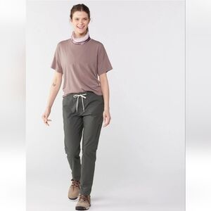 Vuori Women's Ripstop Pants Olive Green - M